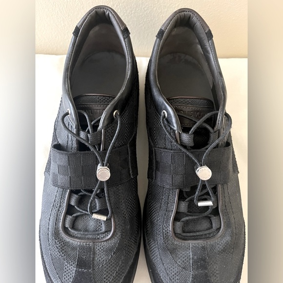 LOUIS VUITTON - Suede LV Sneaker - SIZE 9 - Picture 2 of 11
